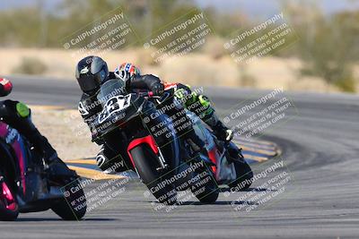 media/Feb-03-2024-SoCal Trackdays (Sat) [[767c60a41c]]/8-Turn 7 (1140am)/